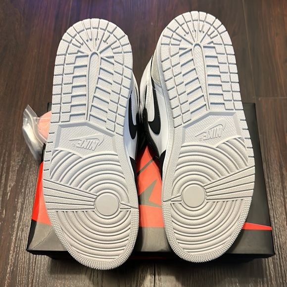 ‼️SOLD‼️ Air Jordan 1 Retro High OG “Bleached Coral/Stage Haze” - Picture 6 of 9